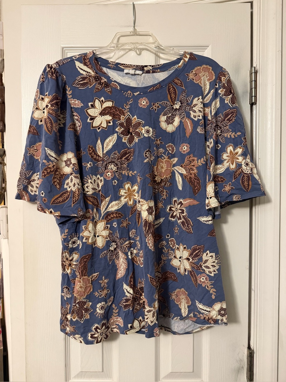 Maurices Blue Floral Short Sleeve Blouse